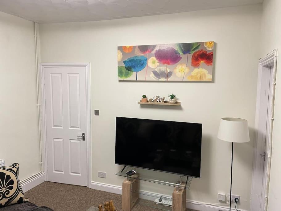 Beanies Lornestreet Four Bed House Leilighet Swindon Eksteriør bilde