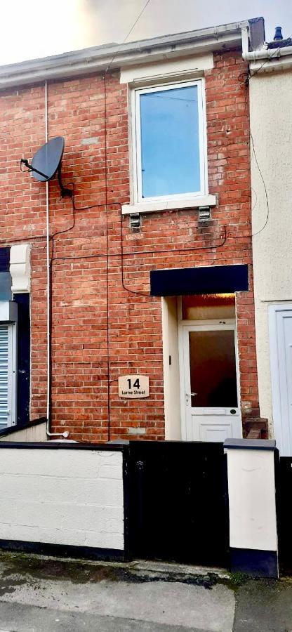 Beanies Lornestreet Four Bed House Leilighet Swindon Eksteriør bilde