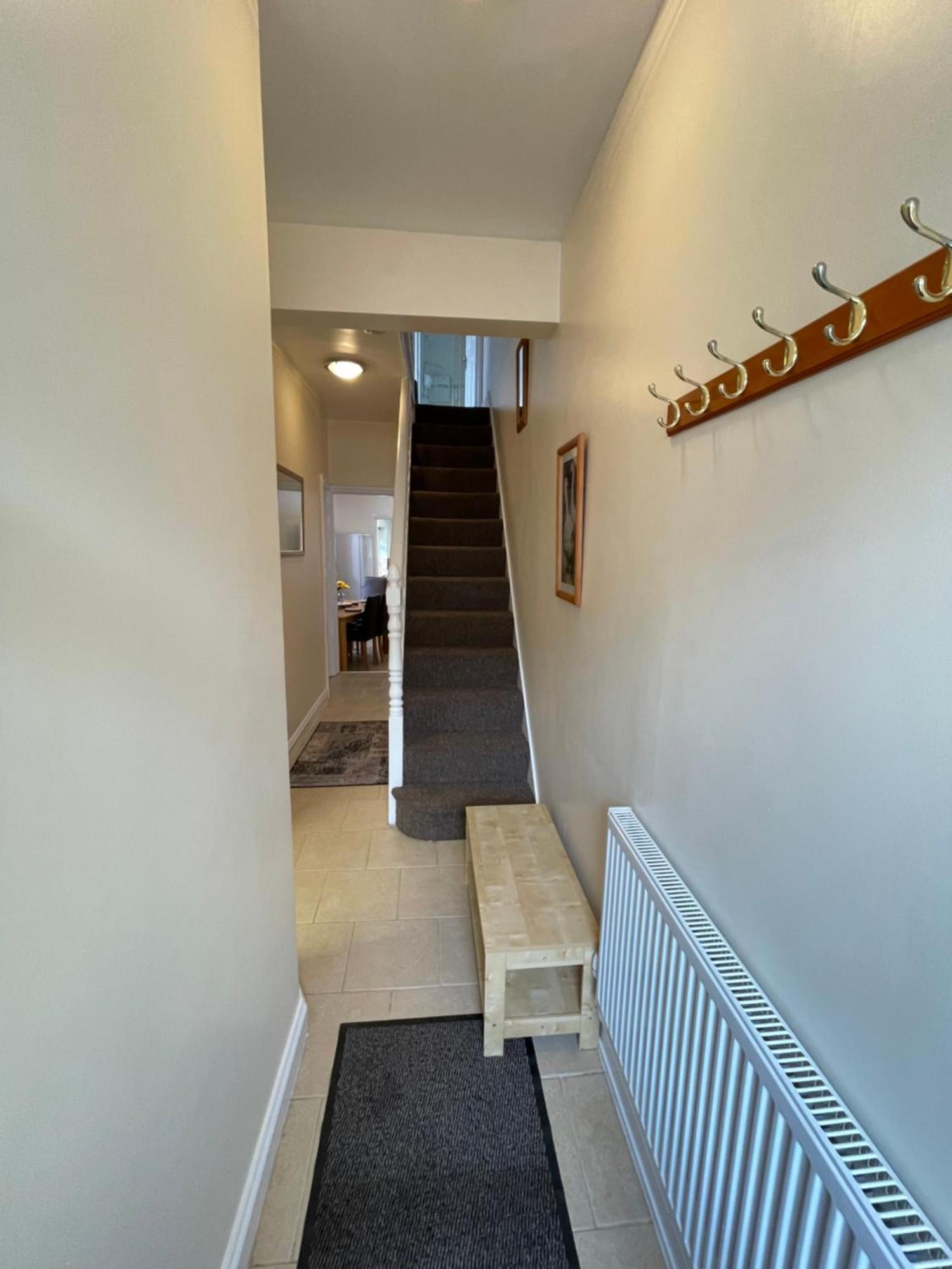 Beanies Lornestreet Four Bed House Leilighet Swindon Eksteriør bilde