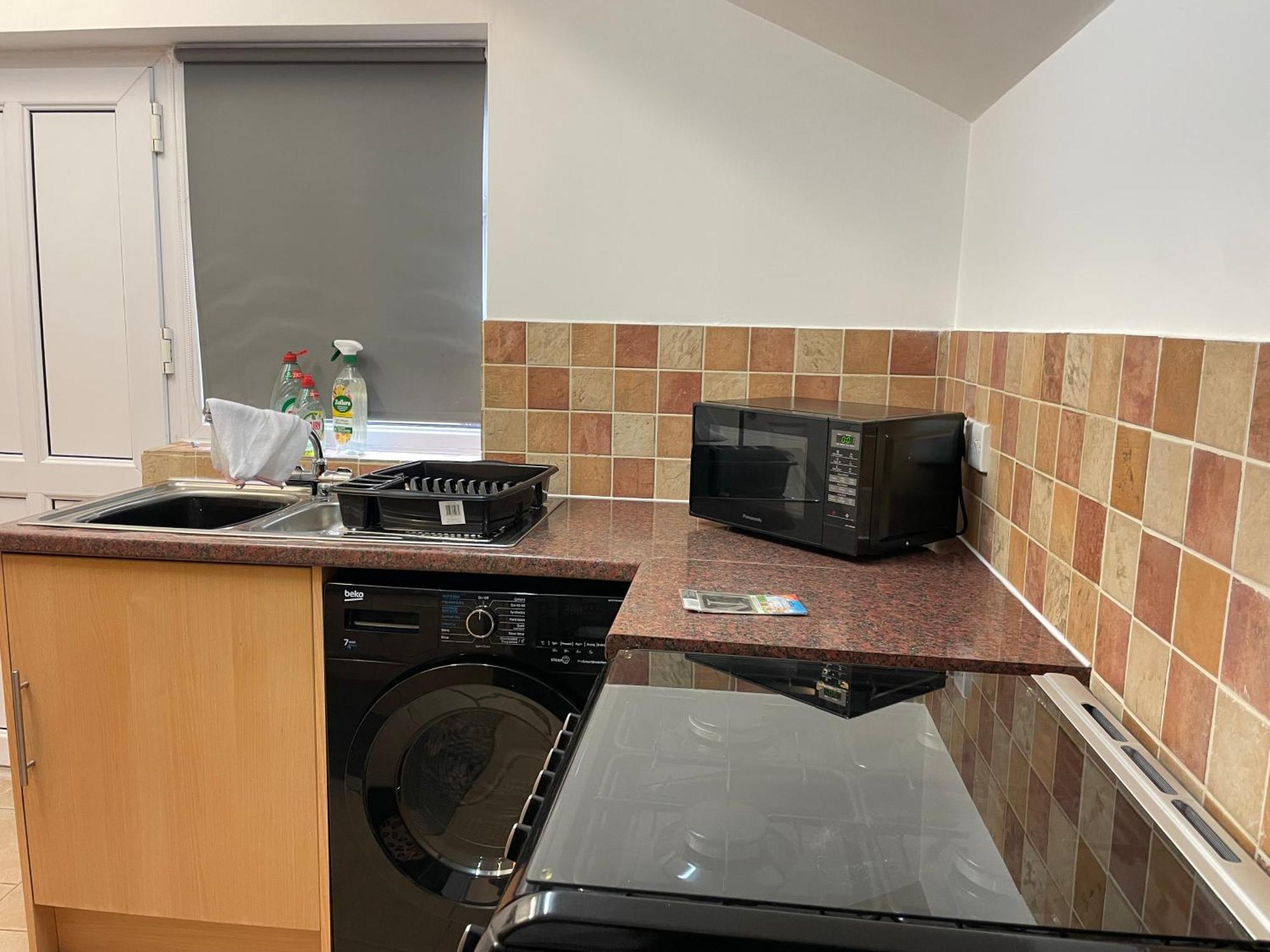 Beanies Lornestreet Four Bed House Leilighet Swindon Eksteriør bilde