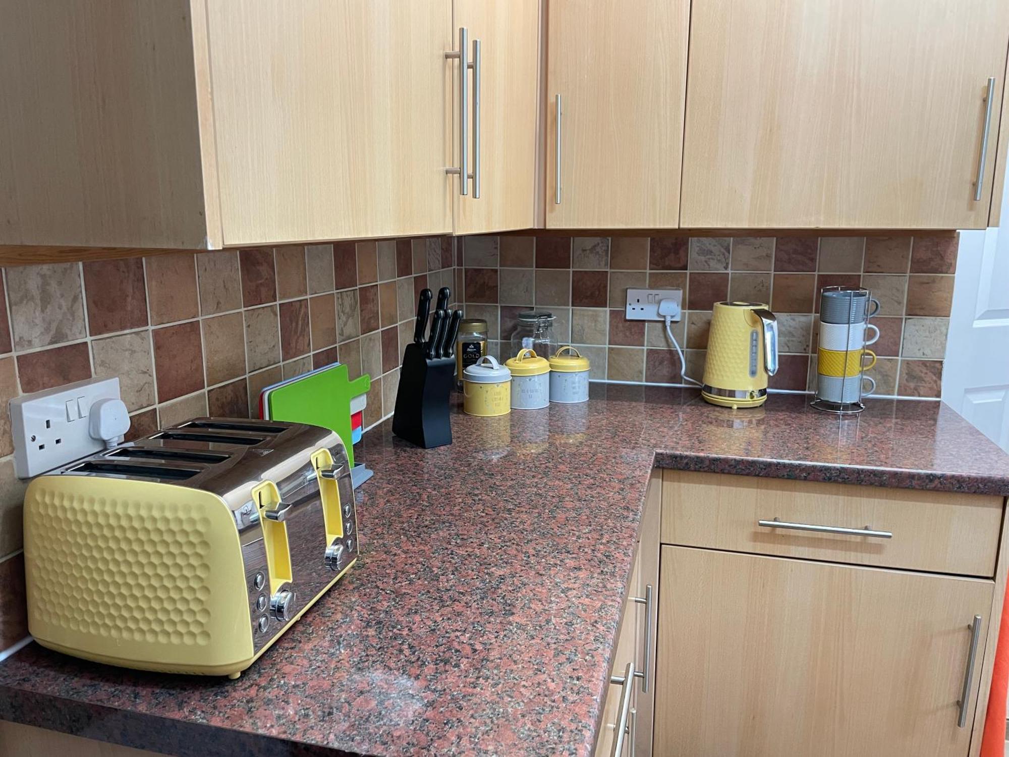 Beanies Lornestreet Four Bed House Leilighet Swindon Eksteriør bilde